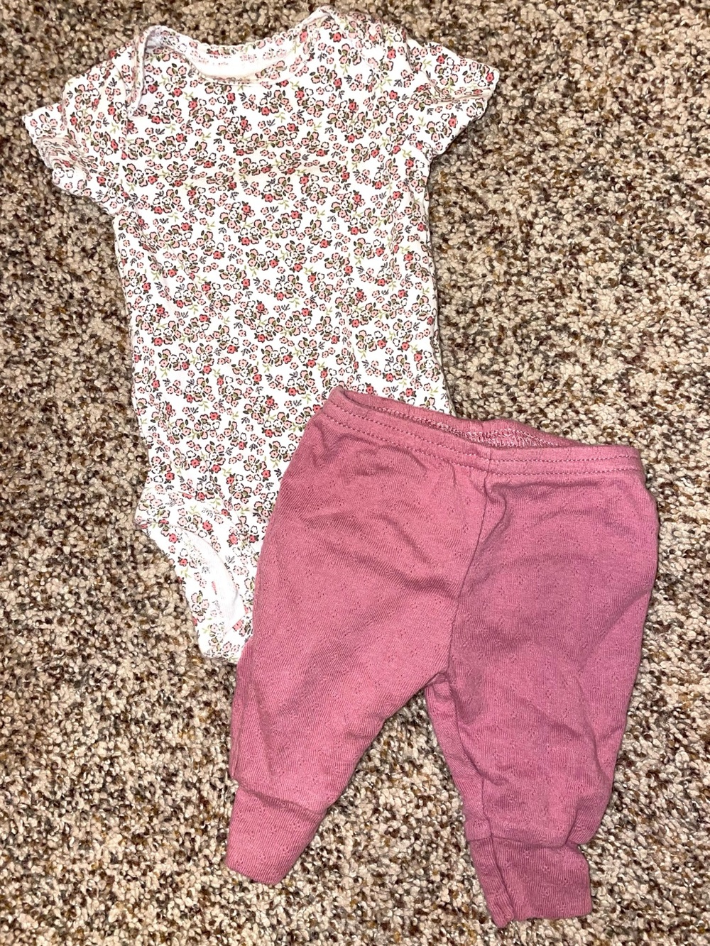 Carters outfit set size newborn